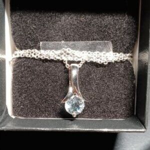 Brilliant Women's Sterling Silver 1.10 CTW Topaz 18 Inch Designer Necklace